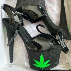 7 in Stiletto Black Sparkle Marijuana Platforms New